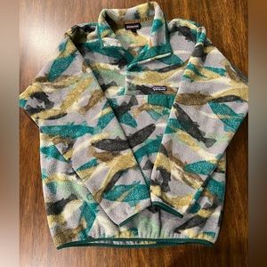 Patagonia Pull Over- Trout Print